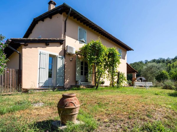 casa indipendente in vendita a Palaia