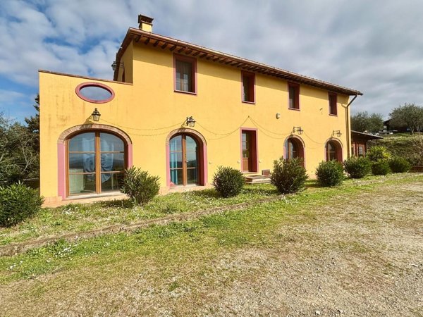 casale in vendita a Palaia