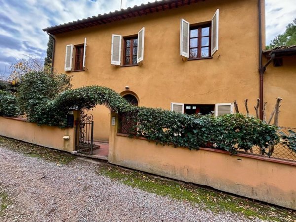 casa indipendente in vendita a Palaia