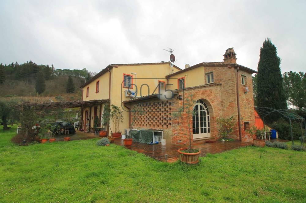 casa indipendente in vendita a Palaia