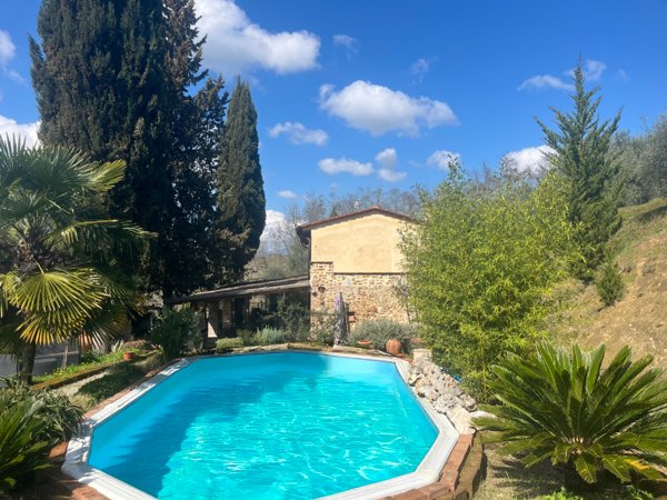 casale in vendita a Palaia