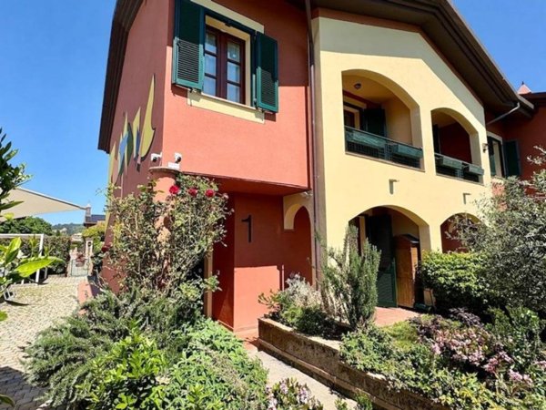 casa indipendente in vendita a Palaia in zona Forcoli
