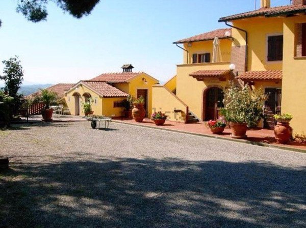 casale in vendita a Palaia in zona Partino