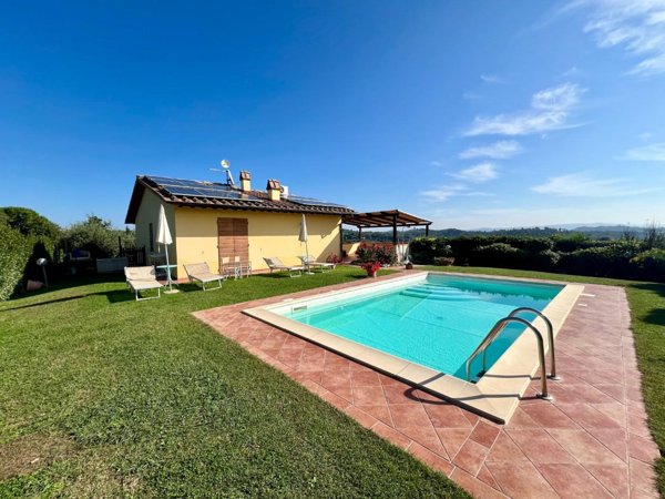 casa indipendente in vendita a Palaia in zona Partino