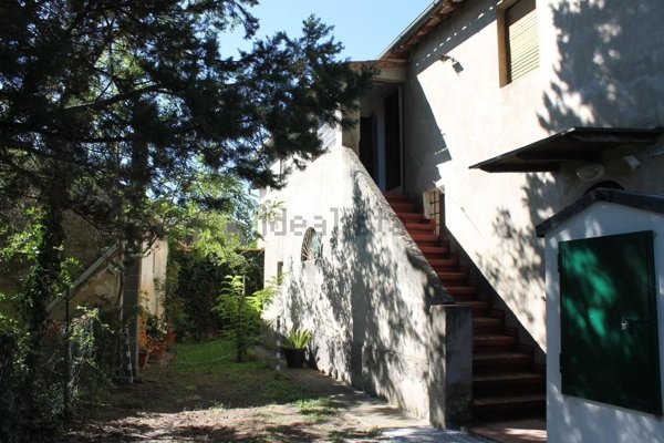 casa indipendente in vendita a Palaia