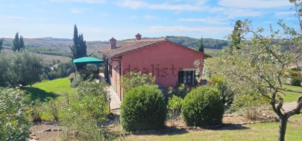 casa indipendente in vendita a Palaia