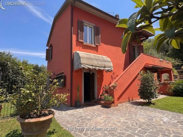 casa indipendente in vendita a Palaia