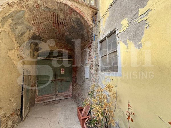 villa in vendita a Palaia in zona Partino