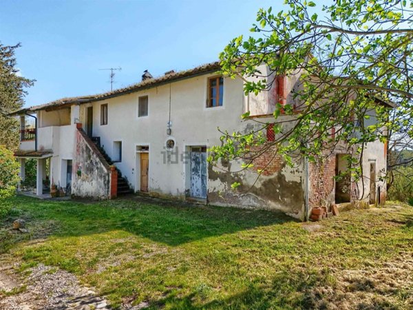 casale in vendita a Palaia in zona Partino