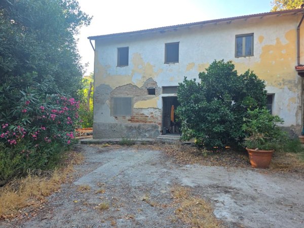 casa indipendente in vendita a Palaia