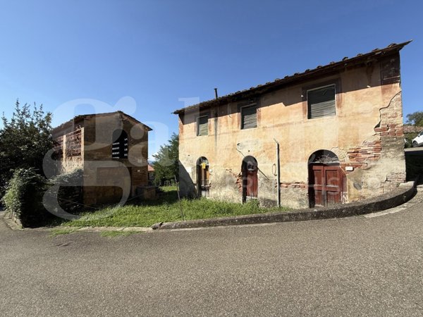 quadrivano in vendita a Palaia in zona Alica