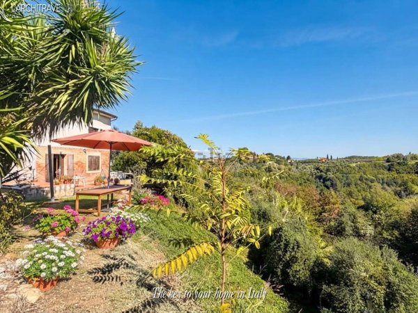 casa indipendente in vendita a Palaia