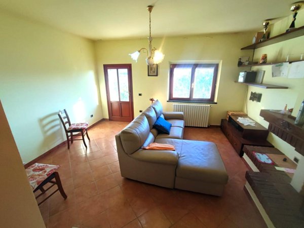 casa indipendente in vendita a Peccioli in zona Legoli