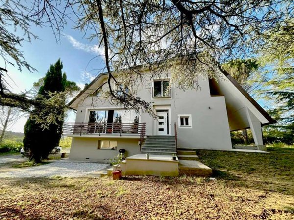 casa indipendente in vendita a Peccioli