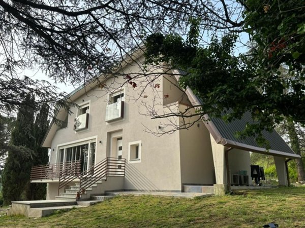 casa indipendente in vendita a Peccioli