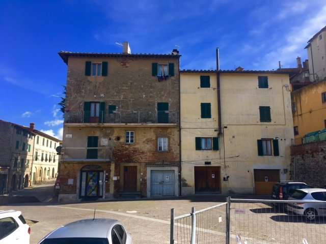 locale commerciale in vendita a Peccioli