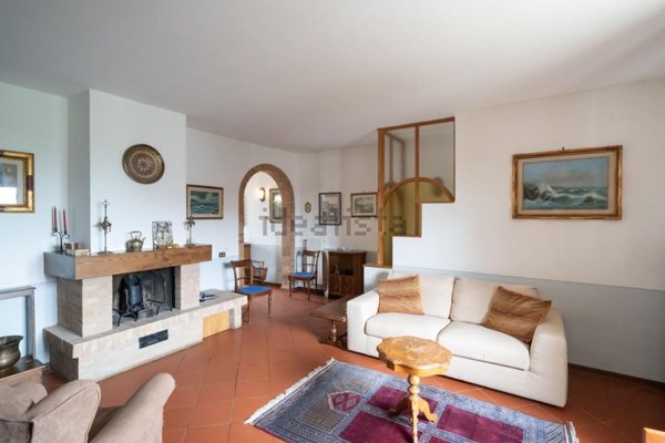 casa indipendente in vendita a Peccioli