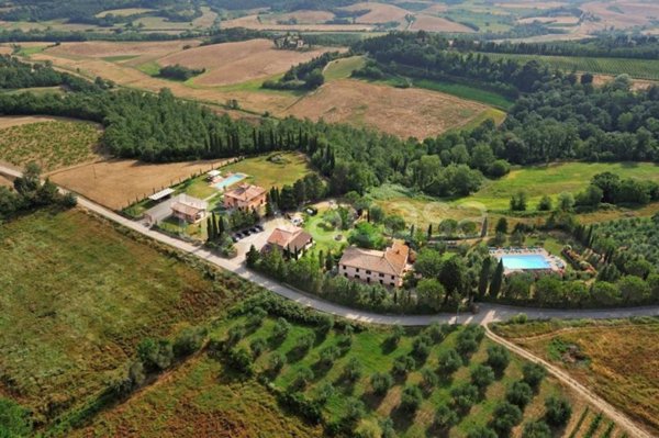 villa in vendita a Peccioli
