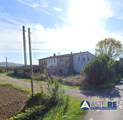 locale di sgombero in vendita a Peccioli