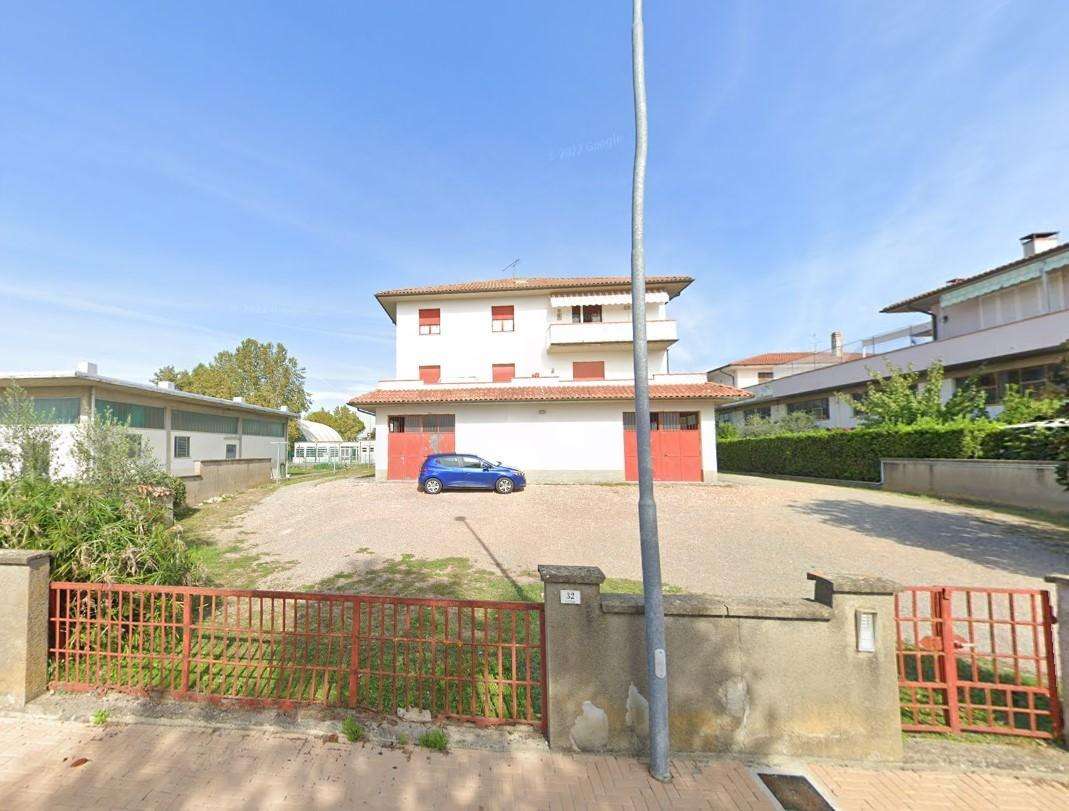locale di sgombero in vendita a Peccioli