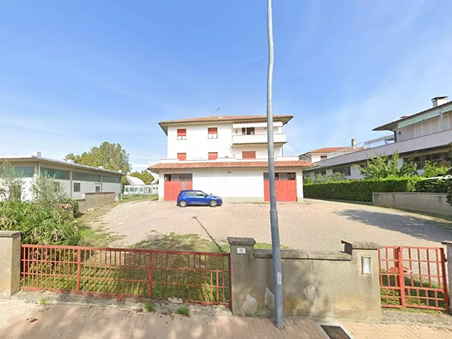 locale di sgombero in vendita a Peccioli