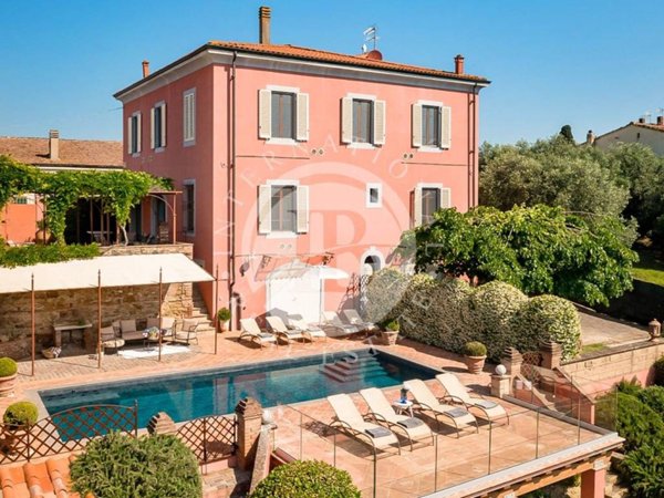 casa indipendente in vendita a Peccioli