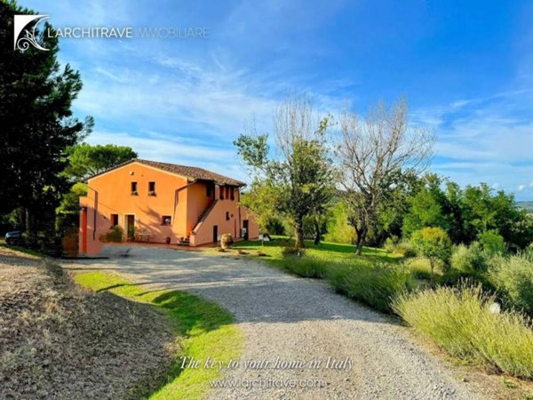 casa indipendente in vendita a Peccioli