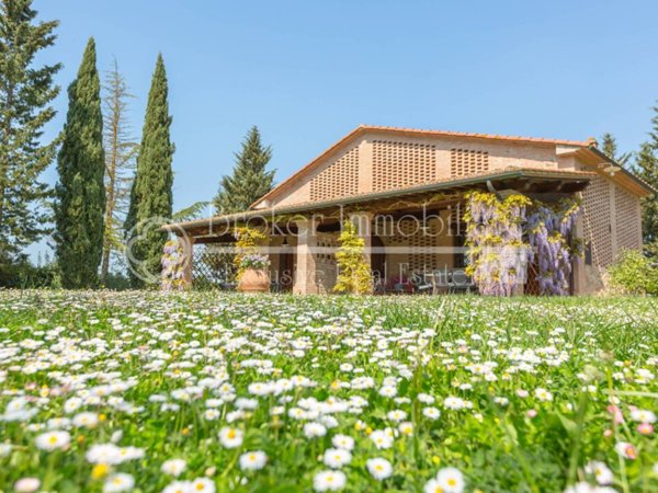 casa indipendente in vendita a Peccioli