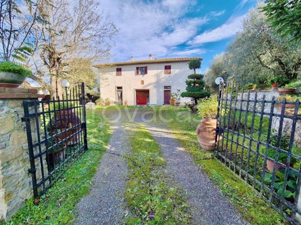 casa indipendente in vendita a Peccioli