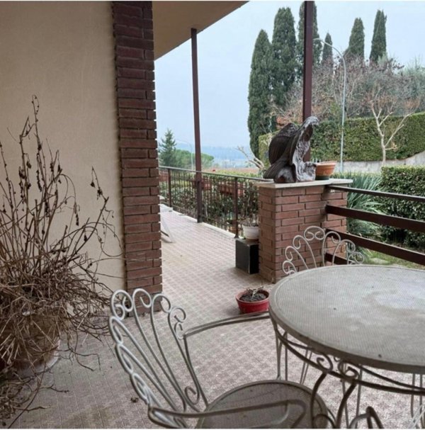 casa indipendente in vendita a Peccioli