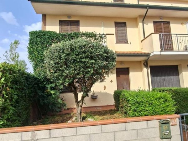 casa indipendente in vendita a Peccioli