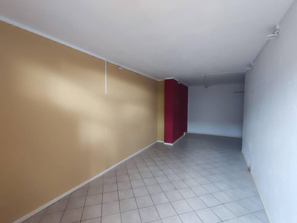 negozio in vendita a Peccioli