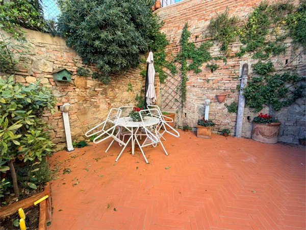 appartamento in vendita a Peccioli in zona Ghizzano