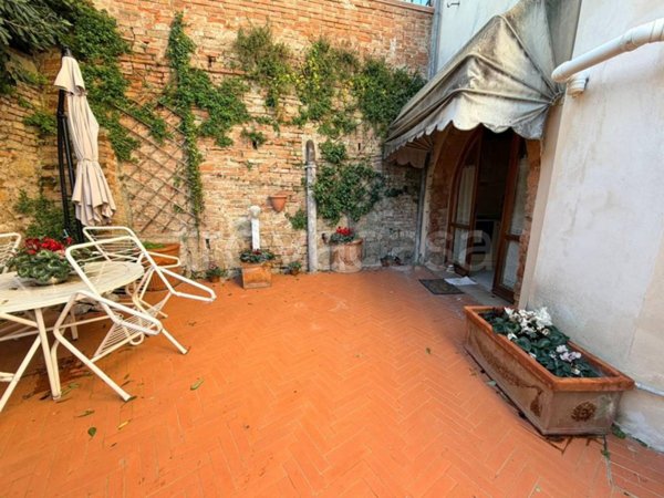 appartamento in vendita a Peccioli in zona Ghizzano