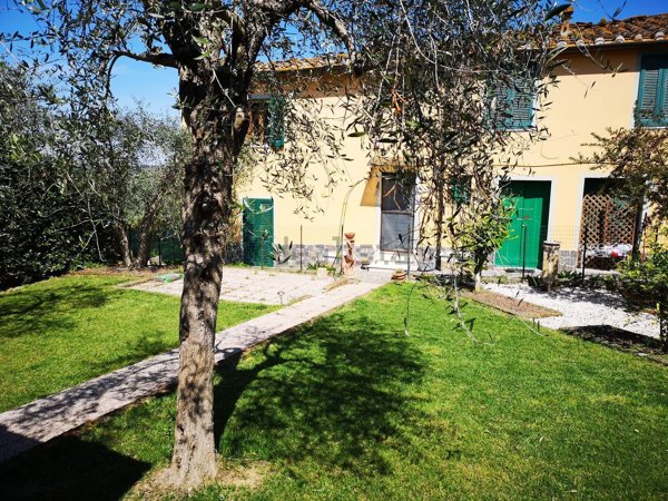 casa indipendente in vendita a Peccioli
