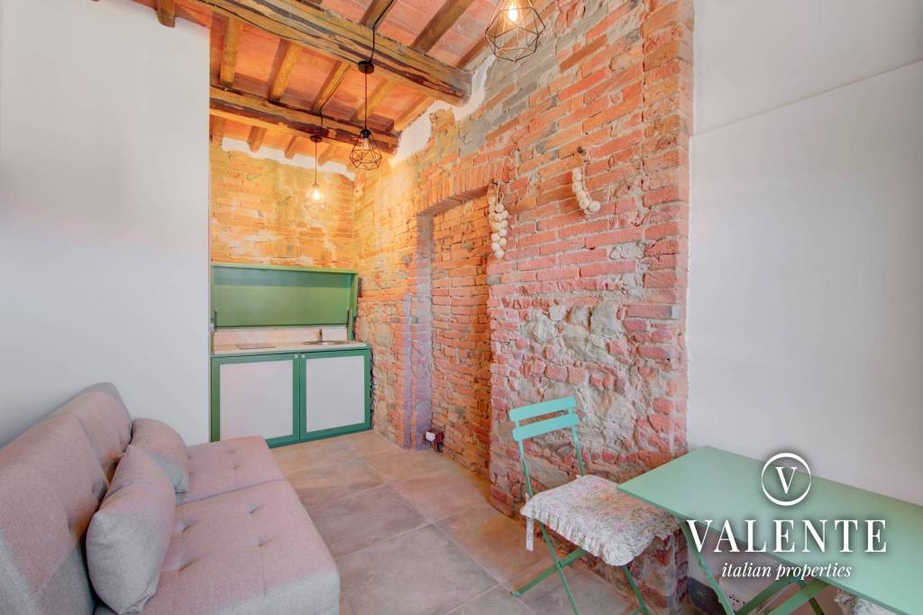 casa indipendente in vendita a Peccioli in zona Ghizzano