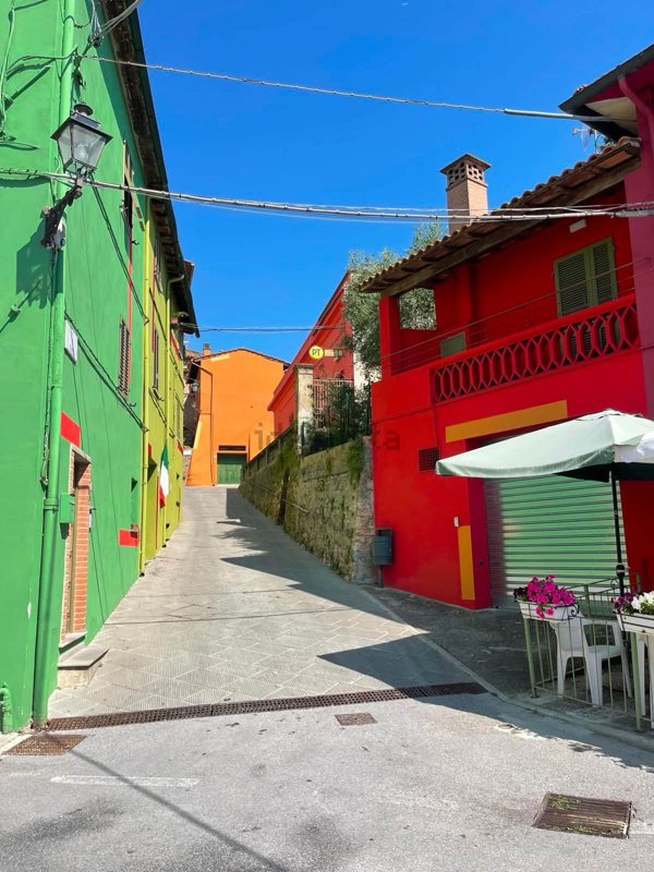 appartamento in vendita a Peccioli in zona Ghizzano