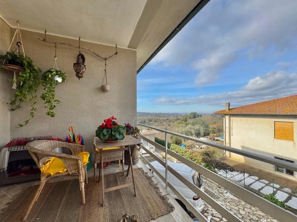 casa indipendente in vendita a Peccioli in zona Ghizzano