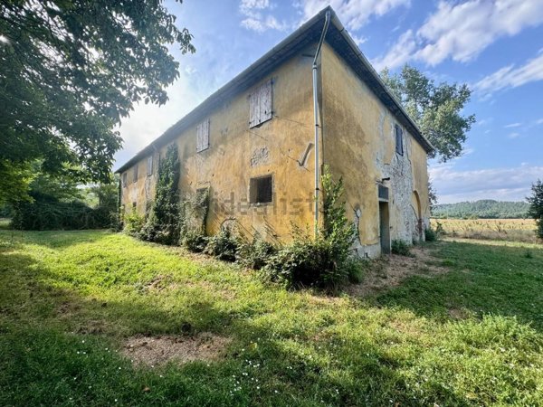 casale in vendita a Peccioli in zona Ghizzano