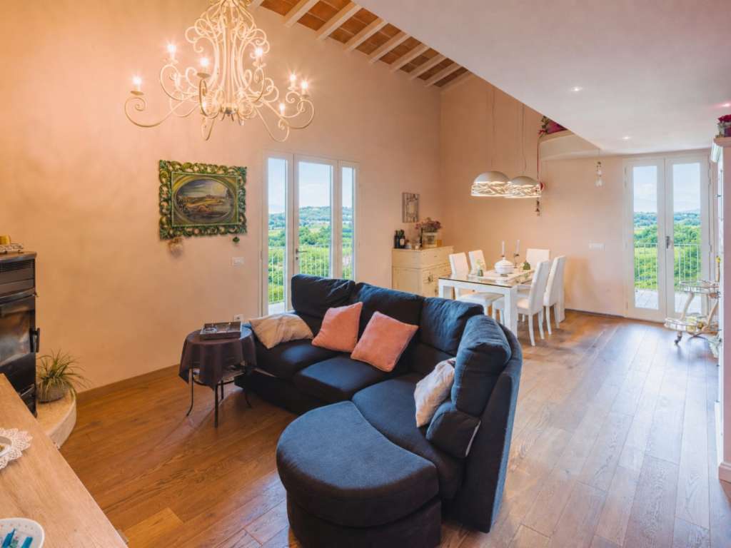 casa indipendente in vendita a Peccioli