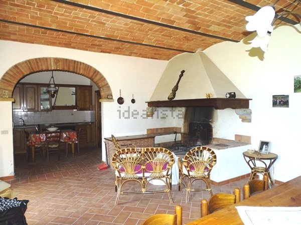 casa indipendente in vendita a Peccioli in zona Ghizzano