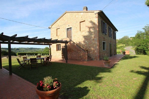 casa indipendente in vendita a Peccioli