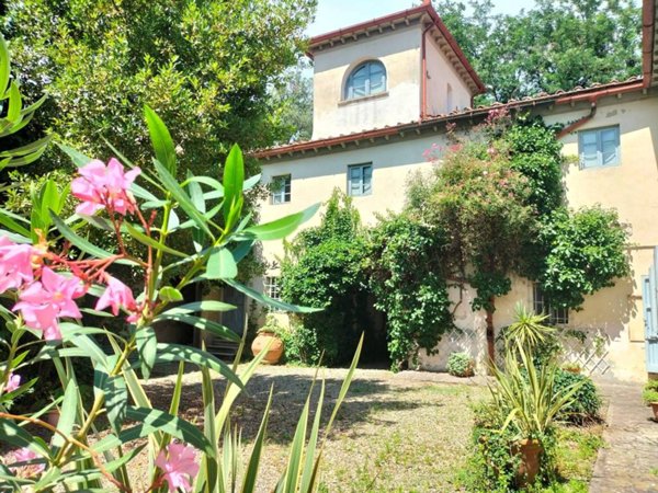 casa indipendente in vendita a Pisa