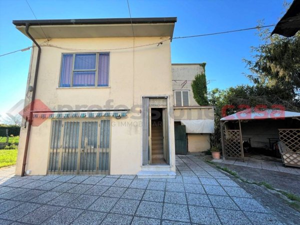 casa indipendente in vendita a Pisa in zona Ospedaletto