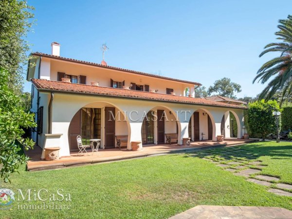 casa indipendente in vendita a Pisa in zona Tirrenia
