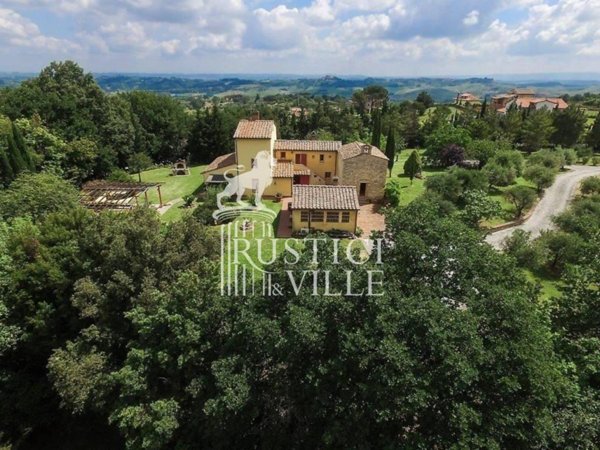 casa indipendente in vendita a Pisa in zona Centro Storico