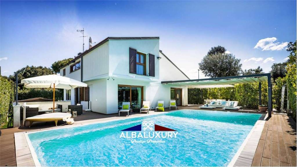 casa indipendente in vendita a Pisa in zona Tirrenia