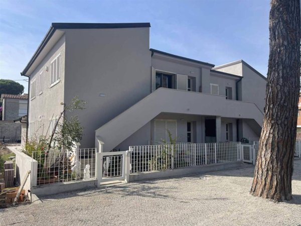 appartamento in vendita a Pisa in zona Tirrenia