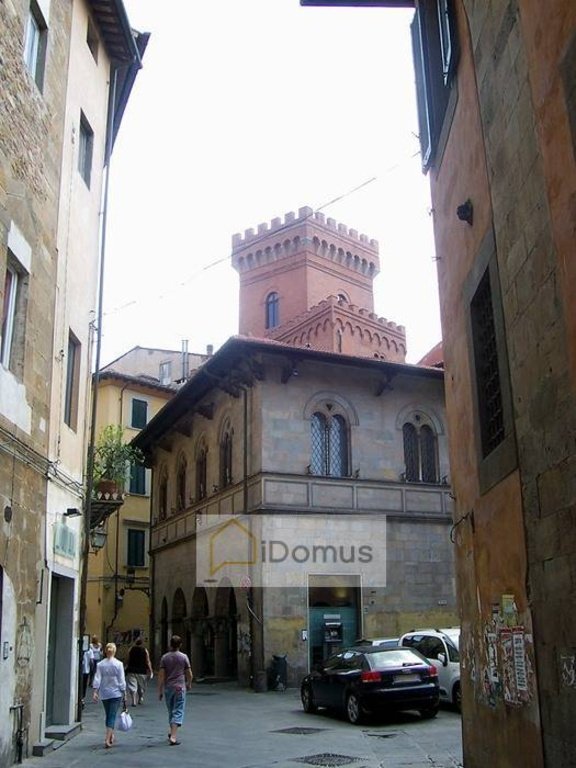 locale commerciale in vendita a Pisa in zona Quartiere Santa Maria