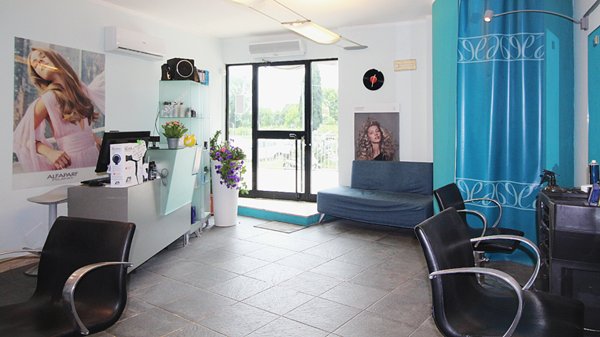 locale commerciale in vendita a Pisa in zona Cisanello